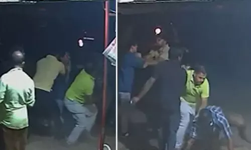 അർധരാത്രി ബ്രോസ്റ്റഡ് ചിക്കൻ നൽകാത്തതിന് കോഫി ഷോപ്പ് അടിച്ചുതകർത്തു, ജീവനക്കാരെ മർദിച്ചു