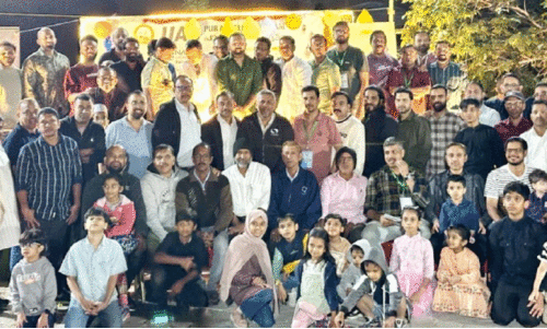 പു​റ​ത്തീ​ൽ കൂ​ട്ടം കു​ടും​ബ​സം​ഗ​മം