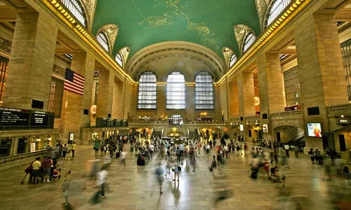 രഹസ്യ പ്ലാറ്റ്ഫോം അടക്കം 44 പ്ലാറ്റ്ഫോമുകൾ, 67 ട്രാക്ക്; ലോകത്തിലെ ഏറ്റവും വലിയ റെയിൽവേ സ്റ്റേഷന്റെ വിശേഷങ്ങളറിയാം