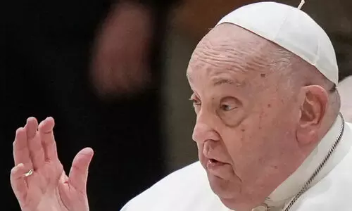 കുടിയേറ്റക്കാരെ നാടുകടത്തൽ ദുരന്തത്തിൽ കലാശിക്കുമെന്ന് മാർപാപ്പ