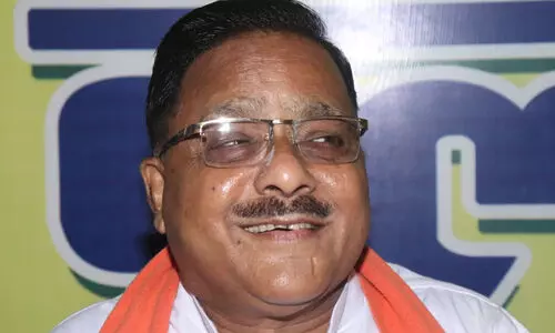 ശ്രീ​രാ​മ​ന്റെ​യും സീ​ത​യു​ടെ​യും ചി​ത്ര​ങ്ങ​ൾ ഭരണഘടനയിൽനിന്ന് കോൺഗ്രസ് ഒ​ഴി​വാ​ക്കി​യെന്ന് ബി.ജെ.പി;  സഭയിൽ ബഹളം, ഇറങ്ങിപ്പോക്ക്