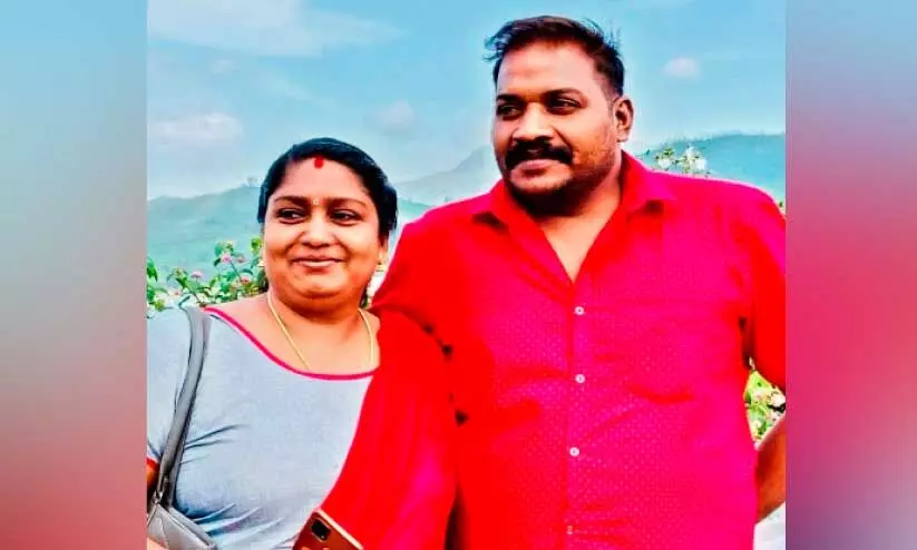 മലയാളി ദമ്പതികളുടെ മൃതദേഹം രണ്ടര മാസത്തിനുശേഷം നാട്ടിലേക്ക് മലയാളി ദമ്പതികളുടെ മൃതദേഹം രണ്ടര മാസത്തിനുശേഷം നാട്ടിലേക്ക് 