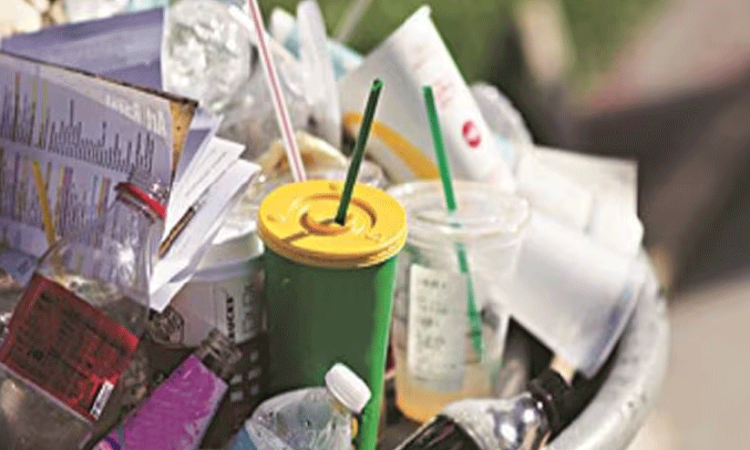 കിഴക്കോത്ത് നിരോധിത പ്ലാസ്റ്റിക് ഉൽപന്നങ്ങൾ പിടികൂടി; 25,000 രൂപ പിഴ