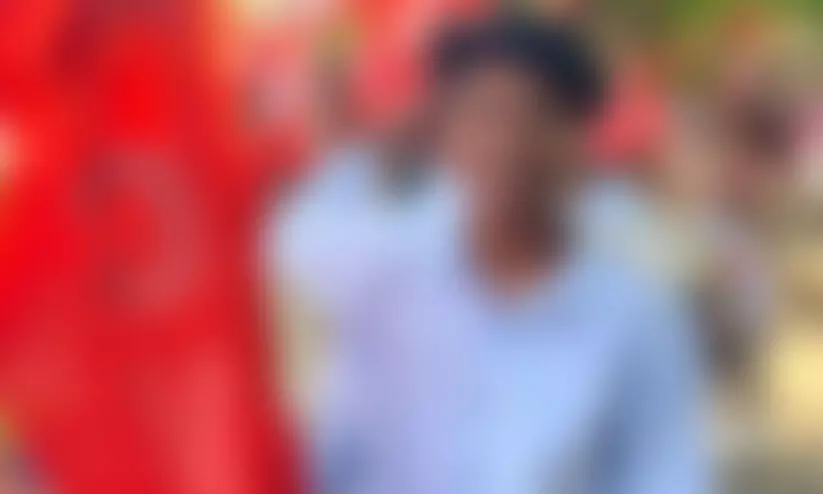 പെൺസുഹൃത്തുമായി അടുപ്പം; പത്താം ക്ലാസുകാരനെ തട്ടിക്കൊണ്ടുപോയി റബർ തോട്ടത്തിൽ ഉപേക്ഷിച്ചു, നാലു പേർ അറസ്റ്റിൽ