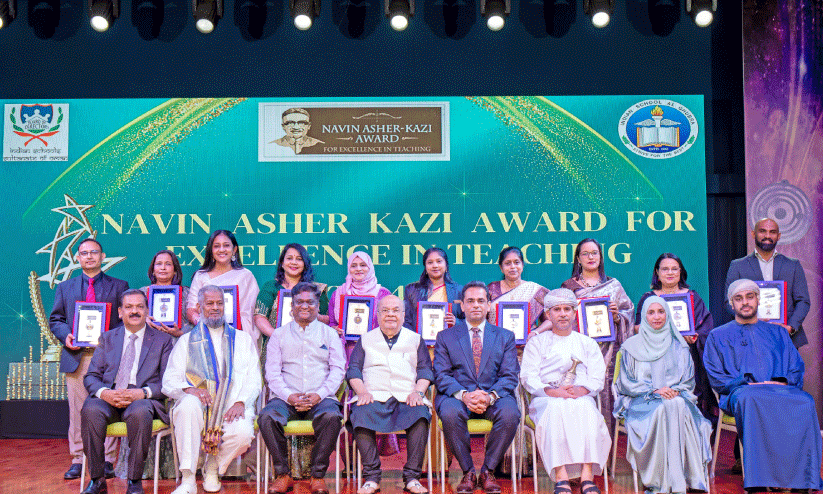 അക്ഷര വെളിച്ചം പകർന്നവർക്ക് ഇന്ത്യൻ സ്കൂൾ ബോർഡിന്റെ ആദരം അക്ഷര വെളിച്ചം പകർന്നവർക്ക് ഇന്ത്യൻ സ്കൂൾ ബോർഡിന്റെ ആദരം