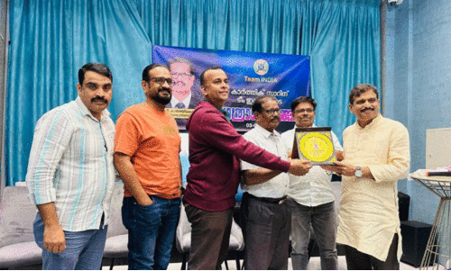 കാ​ർ​ത്തി​കേ​യ​ൻ വാ​സു​ദേ​വ​ന് ടീം ഇ​ന്ത്യ യാ​ത്ര​യ​യ​പ്പ്