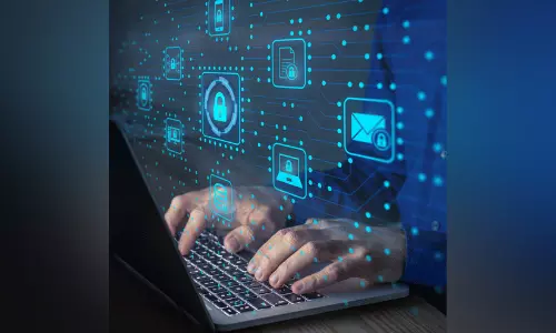 ആ​ഗോ​ള സു​ര​ക്ഷി​ത ഇ​ന്റ​ര്‍നെ​റ്റ് ദി​നം; ഓ​ണ്‍ലൈ​ന്‍ ത​ട്ടി​പ്പി​നെ​തി​രെ ഹെ​ല്‍പ് ലൈ​ന്‍ ന​മ്പ​റി​ല്‍ പ​രാ​തി ര​ജി​സ്റ്റ​ര്‍ ചെ​യ്യാം