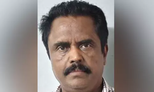 വാടകക്ക് വീട് നൽകാമെന്ന് പറഞ്ഞു വിളിച്ചുവരുത്തി യുവതിയെ ബലാത്സംഗം ചെയ്തു, ദൃശ്യങ്ങൾ പകർത്തി നിരന്തരം പീഡനം; വിദേശത്തേക്ക് രക്ഷപ്പെടാൻ ശ്രമിച്ച പ്രതി പിടിയിൽ