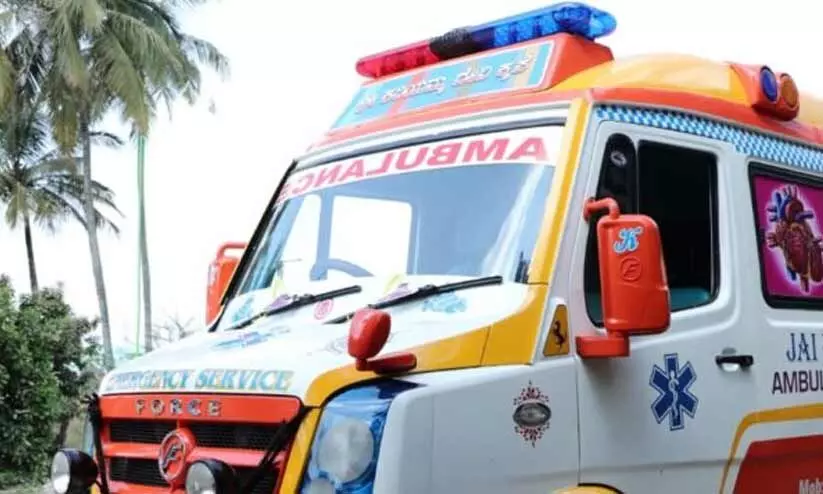 ഇനി തർക്കത്തിനില്ല; ആംബുലൻസുകൾക്ക് വാടക നിരക്ക് നിശ്ചയിച്ച് ഉത്തരവിറങ്ങി ഇനി തർക്കത്തിനില്ല; ആംബുലൻസുകൾക്ക് വാടക നിരക്ക് നിശ്ചയിച്ച് ഉത്തരവിറങ്ങി