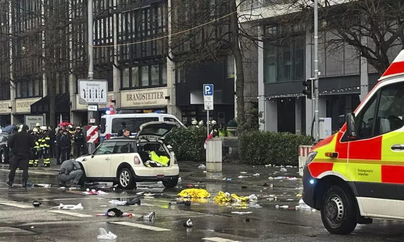 ജർമനിയിലെ മ്യൂണിക്കിൽ സുരക്ഷാ സമ്മേളനം നടക്കാനിരിക്കെ ജനക്കൂട്ടത്തിലേക്ക് കാർ ഇടിച്ചുകയറ്റി; അക്രമി പിടിയിൽ