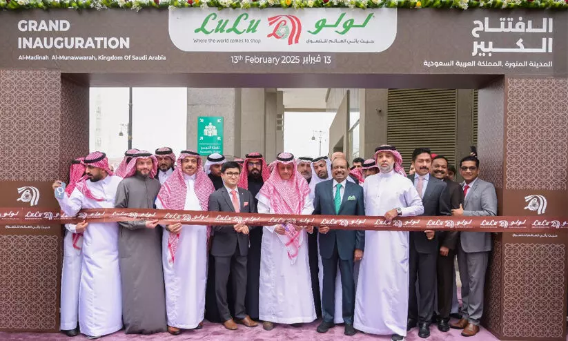 പുണ്യനഗരമായ മദീനയിലും സാന്നിദ്ധ്യം വിപുലീകരിച്ച് ലുലു; ആഗോള നിലവാരത്തിലുള്ള എക്സ്പ്രസ് സ്​റ്റോർ തുറന്നു
