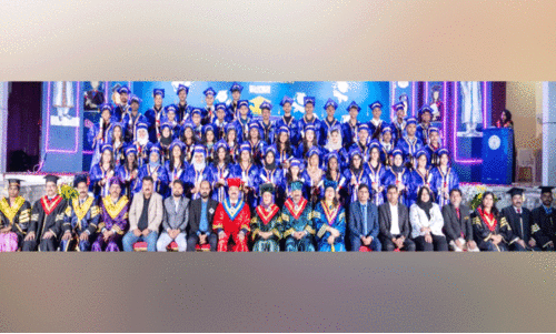 ഇ​ന്ത്യ​ൻ സ്കൂ‌​ൾ മു​ല​ദ ഗ്രാ​ജ്വേ​ഷ​ൻ സെ​റി​മ​ണി