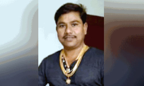 ബാ​ഗ​പ്പ​ ഹ​രി​ജ​നെ വെ​ട്ടി​ക്കൊ​ന്നു