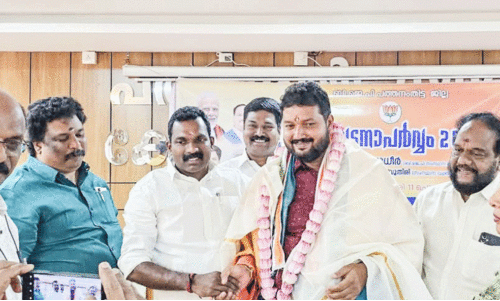 പ​ത്ത​നം​തി​ട്ട​യി​ൽ സു​രേ​ന്ദ്ര​ൻ പ​ക്ഷ​ത്തി​ന്​ മേ​ൽ​ക്കൈ; ജി​ല്ല പ്ര​സി​ഡ​ന്‍റാ​യി വീ​ണ്ടും വി.​എ. സൂ​ര​ജ്