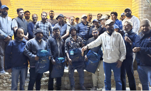 ഫ​ഹാ​ഹീ​ൽ മ​ദ്റ​സ ഡ്രൈ​വ​ർ​മാ​രെ ആ​ദ​രി​ച്ചു