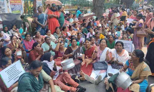 ആശാവർക്കർമാരുടെ സമരത്തിന് പിന്തുണയേറുന്നു