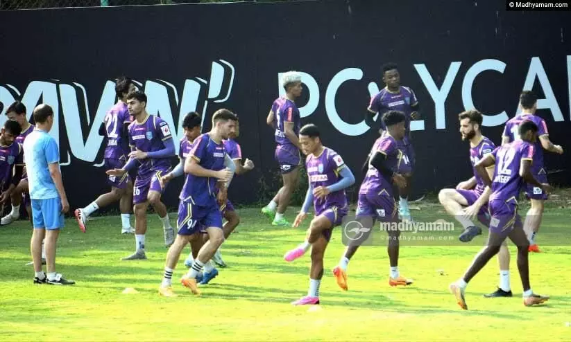 മഞ്ഞപ്പടക്കെതിരെ ജയന്റ് ബഗാൻ: കേ​ര​ള ബ്ലാ​സ്റ്റേ​ഴ്സ്-​മോ​ഹ​ൻ ബ​ഗാ​ൻ മ​ത്സ​രം ഇ​ന്ന് കൊ​ച്ചി​യി​ൽ