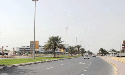 മു​വൈ​ല വാ​ണി​ജ്യ മേ​ഖ​ല​യി​ൽ റോ​ഡ് വി​ക​സി​പ്പി​ച്ചു