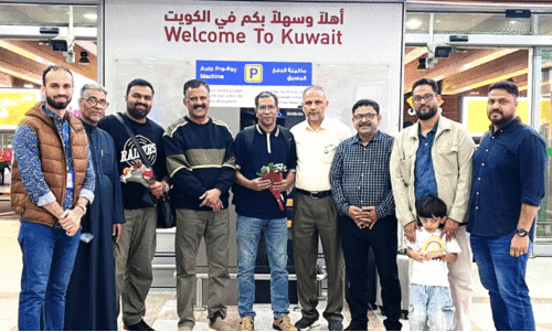 എ​ജു​കെ​യ​ർ അ​തി​ഥി​ക​ൾ​ക്ക് സ്വീ​ക​ര​ണം