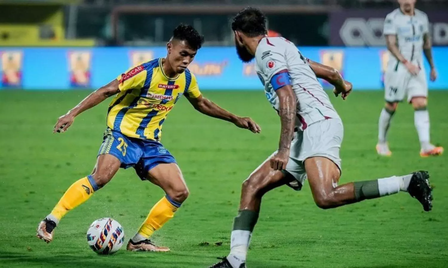 സ്വന്തം തട്ടകത്തിൽ ബ്ലാസ്റ്റേഴ്സിന് വമ്പൻ തോൽവി; ബഗാന്‍റെ ജയം എതിരില്ലാത്ത മൂന്ന് ഗോളിന്