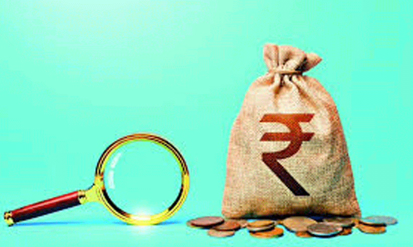 പകുതിവില തട്ടിപ്പ്: സ്കൂട്ടറുകൾ പിടിച്ചെടുത്തു