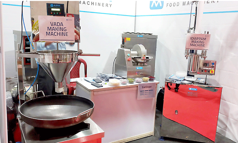 വടയന്ത്രം മുതല് സ്വര്ണക്കരണ്ടി വരെ; വിസ്മയമായി ഹോട്ടല് എക്സ്പോ വടയന്ത്രം മുതല് സ്വര്ണക്കരണ്ടി വരെ; വിസ്മയമായി ഹോട്ടല് എക്സ്പോ