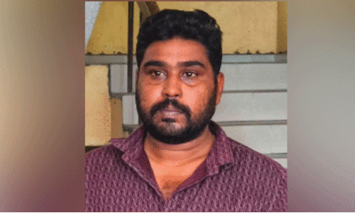 വ്യാജ ലോട്ടറി നിർമിച്ച് വിൽപന നടത്തിയ സി.പി.എം ​ലോക്കൽ കമ്മിറ്റിയംഗം പിടിയിൽ