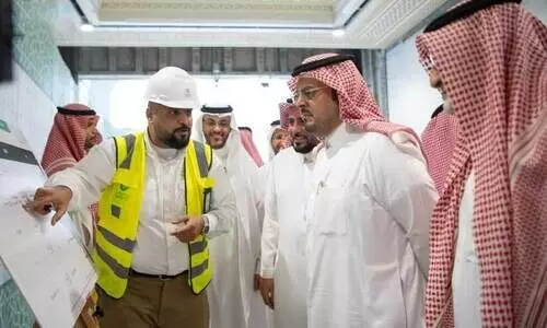 മ​ക്ക ഹ​റ​മി​ൽ ന​ട​പ്പാ​ക്കു​ന്ന വി​ക​സ​ന​പ​ദ്ധ​തി​ക​ൾ സ​ന്ദ​ർ​ശി​ച്ച്  മക്ക ഡെ​പ്യൂ​ട്ടി ഗ​വ​ർ​ണ​ർ