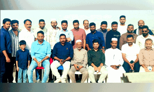 വെട്ടുകാട് മദ്റസ യു.എ.ഇ കമ്മിറ്റി ഭാരവാഹികൾ വെട്ടുകാട് മദ്റസ യു.എ.ഇ കമ്മിറ്റി ഭാരവാഹികൾ