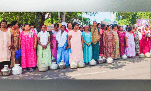 കുടിവെള്ളത്തിന് തീരവാസികൾ നെട്ടോട്ടത്തിൽ കുടിവെള്ളത്തിന് തീരവാസികൾ നെട്ടോട്ടത്തിൽ