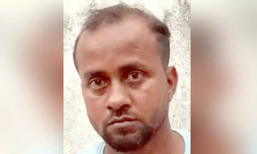 പെൺകുട്ടിയെ ആക്രമിച്ച അന്തർ സംസ്ഥാനക്കാരൻ പിടിയിൽ പെൺകുട്ടിയെ ആക്രമിച്ച അന്തർ സംസ്ഥാനക്കാരൻ പിടിയിൽ