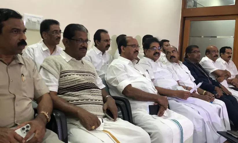 വ്യാപാര വിരുദ്ധ നയങ്ങള്ക്കെതിരെ വ്യാപാരി വ്യവസായി ഏകോപന സമിതി പാർലമെന്റ് മാർച്ച് വ്യാപാര വിരുദ്ധ നയങ്ങള്ക്കെതിരെ വ്യാപാരി വ്യവസായി ഏകോപന സമിതി പാർലമെന്റ് മാർച്ച്