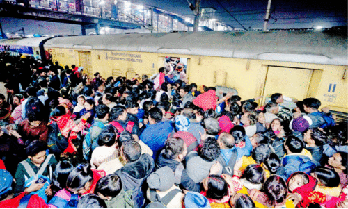 ഡൽഹി ദുരന്തം റെയിൽവേയുടെ അനാസ്ഥ-പ്രതിപക്ഷം ഡൽഹി ദുരന്തം റെയിൽവേയുടെ അനാസ്ഥ-പ്രതിപക്ഷം