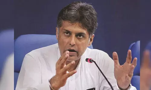 ‘ഇതിൽ കൂടുതലെന്ത് നാണക്കേട്?’;   ഇന്ത്യക്കാരെ വീണ്ടും വിലങ്ങണിയിച്ച്   നാടുകടത്തിയതിൽ കേന്ദ്രത്തിനെതിരെ മനീഷ് തിവാരി