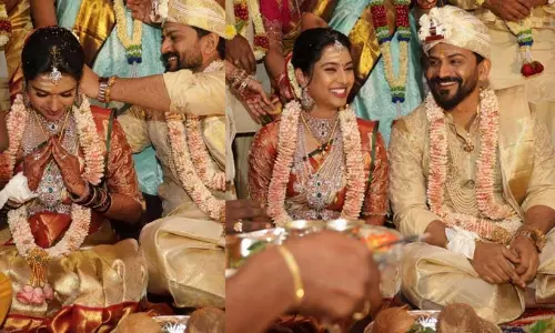 Pushpa Actor Daali Dhananjaya Ties The Knot With Doctor Dhanyatha Gauraklar At Mysore