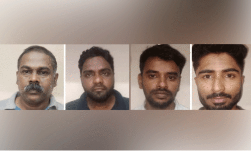 ഇ.​ഡി ഉ​ദ്യോ​ഗ​സ്ഥ​ർ ച​മ​ഞ്ഞ് റെ​യ്ഡ് മ​റ​വി​ൽ ക​വ​ർ​ച്ച