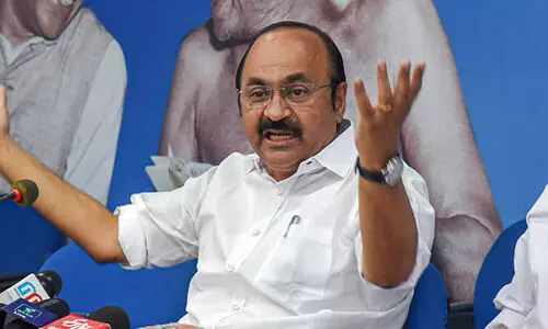 മൂന്ന് വര്‍ഷം കൊണ്ട് മൂന്നു ലക്ഷം സംരംഭങ്ങള്‍ ആരംഭിച്ചെന്നത് കള്ളക്കണക്ക് -വി.ഡി. സതീശൻ