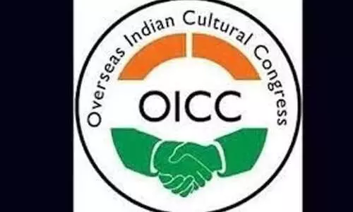 ഒ.ഐ.സി.സിയിൽ നിന്നു പുറത്താക്കിയ നടപടി പ്രഹസനവും അപഹാസ്യവുമെന്ന് നേതാക്കൾ