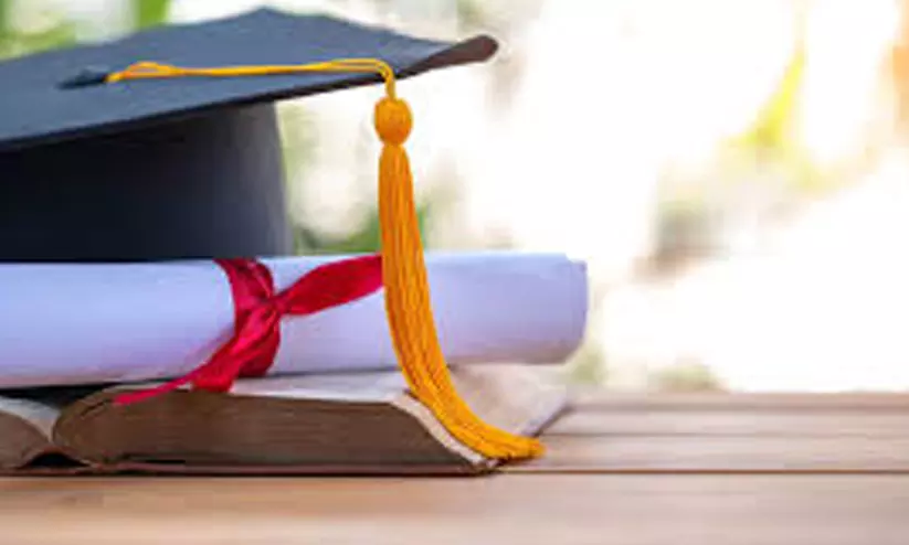 ഉന്നത വിദ്യാഭ്യാസം: കൂടുതൽ ചെലവഴിക്കുന്ന സംസ്ഥാനങ്ങളിൽ കേരളവും ഉന്നത വിദ്യാഭ്യാസം: കൂടുതൽ ചെലവഴിക്കുന്ന സംസ്ഥാനങ്ങളിൽ കേരളവും