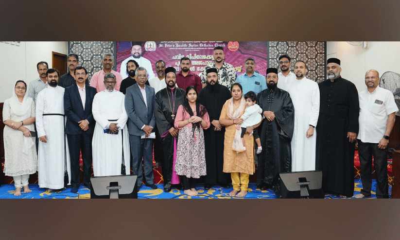 സെ​ന്റ് പീ​റ്റേ​ഴ്സ് ഇ​ട​വ​ക വി​കാ​രി​മാ​ർ​ക്ക് സ്വീ​ക​ര​ണ​വും യാ​ത്ര​യ​യ​പ്പും ന​ൽ​കി