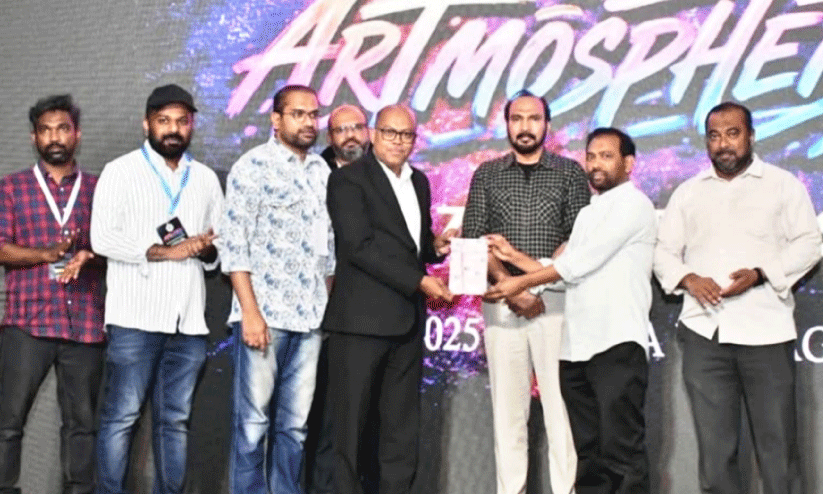 ‘കാ​റ്റു​ണ​രാ​തെ’ പ്ര​കാ​ശ​നം ചെ​യ്തു