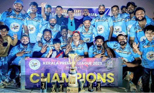 കേ​ര​ള പ്രീ​മി​യ​ർ ലീ​ഗ്: ക​ണ്ണൂ​ർ സ്‌​ക്വാ​ഡ് ജേ​താ​ക്ക​ൾ