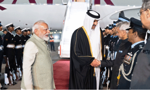 അ​മീ​റി​ന് ഇ​ന്ത്യ​യി​ൽ ഊ​ഷ്മ​ള വ​ര​വേ​ൽ​പ്