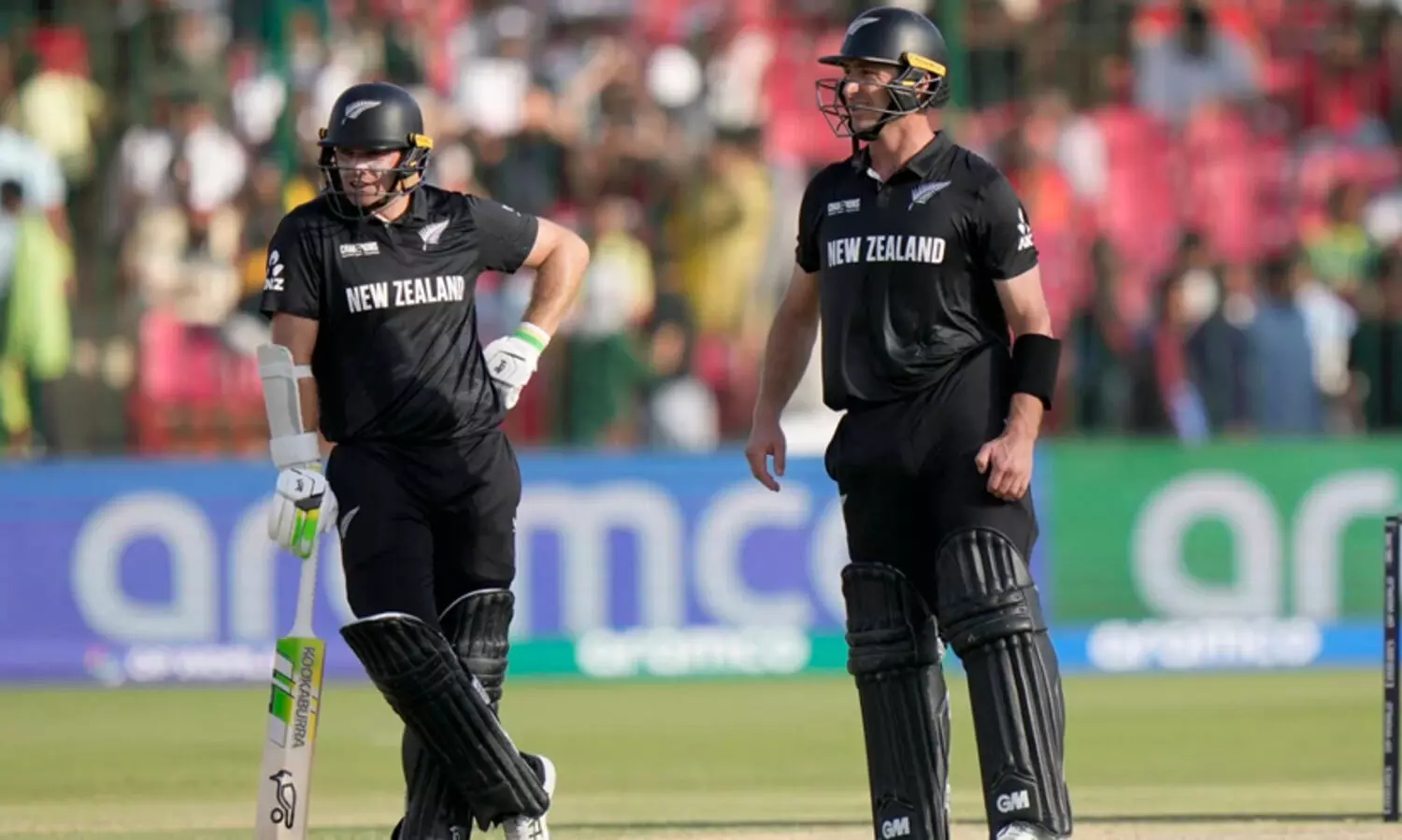 വിൽ യങ്ങിനും ലാഥമിനും സെഞ്ച്വറി; പാകിസ്താനെതിരെ ന്യൂസിലൻഡിന് വമ്പൻ സ്കോർ