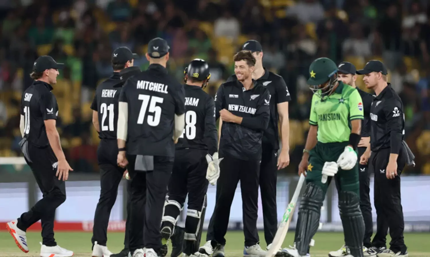 തോറ്റ് തുടങ്ങി പാകിസ്താൻ; ന്യൂസിലൻഡിന് 60 റൺസ് ജയം