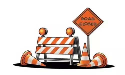 റെയിൽവേയുടെ അടച്ചുകെട്ടൽ; വഴിയടഞ്ഞ് പ്രദേശവാസികൾ