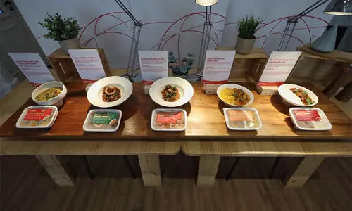 Singapore school feeding scheme