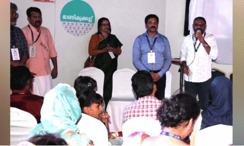 പ്ര​വീ​ൺ പാ​ല​ക്കീ​ലി​ന്‍റെ ഫോ​ട്ടോ പ്ര​ദ​ർ​ശ​നം