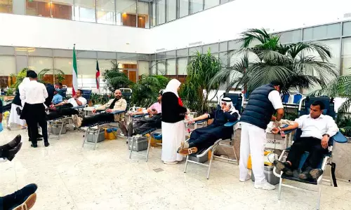 ദേ​ശീ​യ ദി​നാ​ഘോ​ഷ​ത്തോ​ട​നു​ബ​ന്ധി​ച്ച് ര​ക്ത​ദാ​ന കാ​മ്പ​യി​ൻ