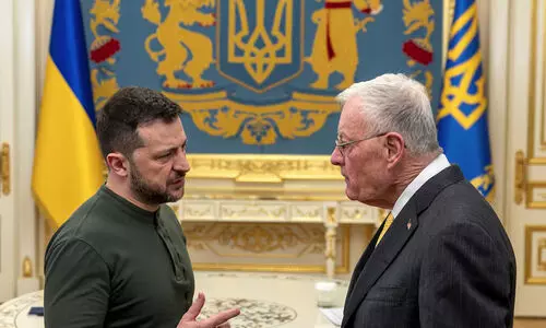 യുക്രെയ്നിന്റെ ധാതു സമ്പത്തിലേക്കുള്ള അമേരിക്കൻ പ്രവേശനം;  ട്രംപിന്റെ സമ്മർദത്തിനിടെ സെലൻസ്‌കിയുമായി യു.എസ് പ്രതിനിധിയുടെ കൂടിക്കാഴ്ച